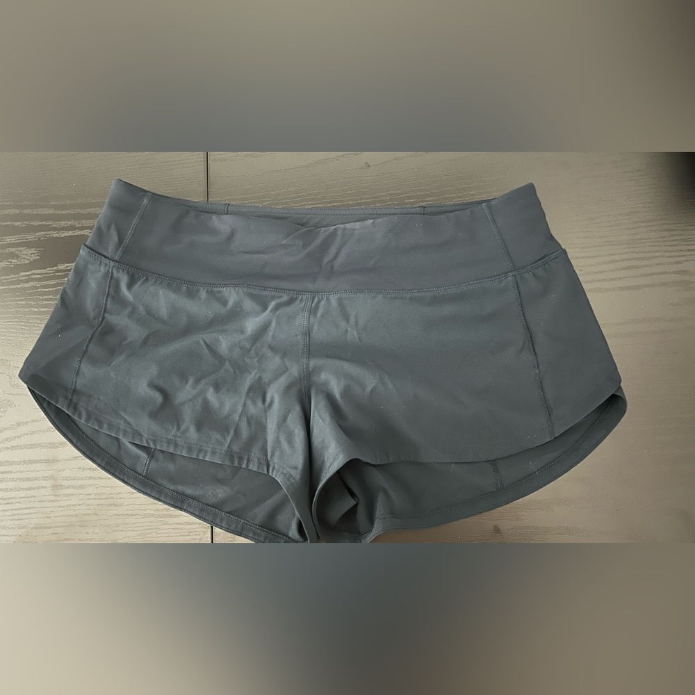 Lululemon speed up low rise 2.5”